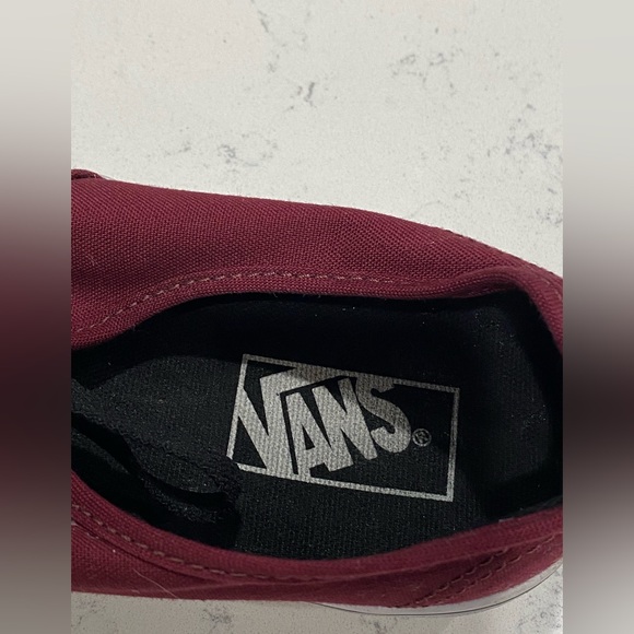 Vans Maroon low top skater sneakers size9.5 - Picture 2 of 5